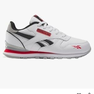 Reebok Classic Leather Step N Flash Kids Sneakers. Light Up Sneakers